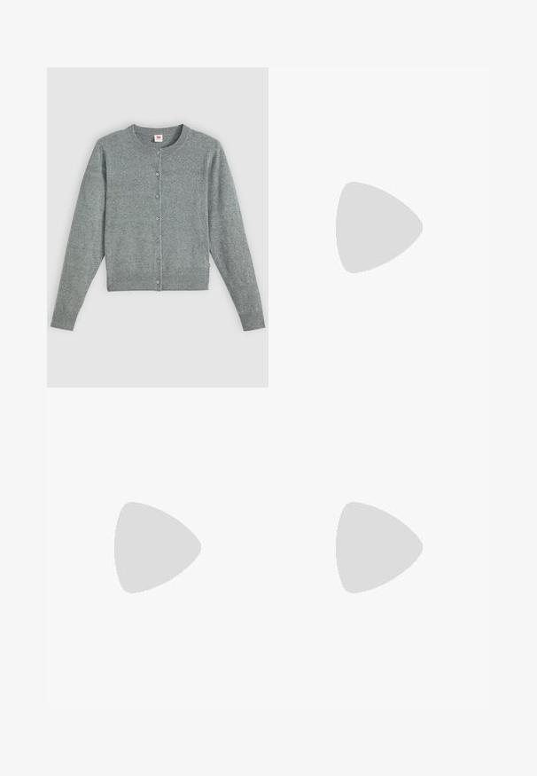 Grå, langærmet cardigan lavet af blødt uld-blanding, med rund hals, knappelukning og ribbet kant og manchetter.; Lyseblå ærmeløs top med flæsekant detaljer og samlet halsudskæring. Fremstillet af letvægtsstof, med bløde teksturer og en løs pasform.; Next REGULAR FIT - CHECK BARREL TAILORED - Bukser - brown; Lys grå ruskinds sneaker med hvide læderdetaljer, tre hvide striber og en brun gummisål, der har en polstret krave for komfort.