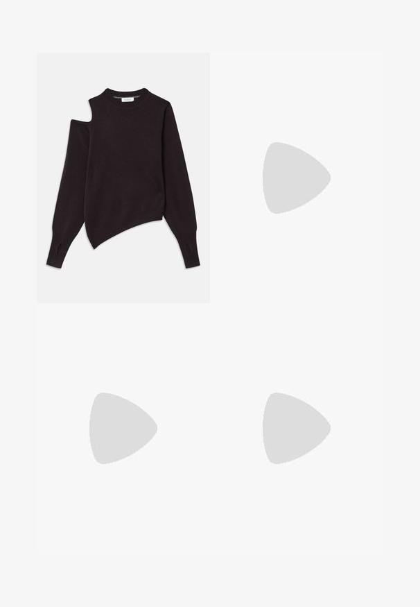 Juodas megztinis su asimetriniu dizainu, turintis išpjautą petį, ilgus sukneles ir išpjovimus ant rankogalių.; Ilga juoda sijonas su lygiu, raukšlėtu paviršiumi ir elastinga juosta. Yra šoninis plyšys, užtikrinantis judėjimo laisvę ir elegantišką siluetą.; Juodas odinis iki kelių botas su smailiu batu, akcentuotas apvaliu diržu aplink kulkšnį ir žemu, siaurėjančiu kulnu. Lygi tekstūra.; Juodas krokodilo rašto odinis rankinės krepšys su struktūruotu dizainu, viršutine rankena, reguliuojamu dirželiu ir išsiskiriančiu priekinio logo detale.