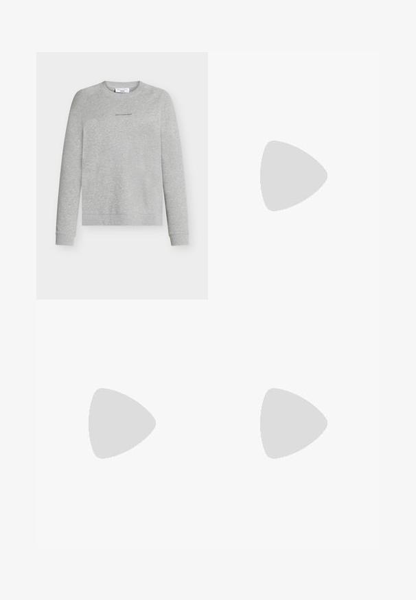 Hall hallipluus pehmest puuvillasest segust, millel on ümar kaelus, pikad varrukad ja diskreetne logo rinnal. Sile tekstuur ja mugav lõige.; Must musträtikangast seelik, millel on kitsas vöökoht, sirge lõige ja tekstureeritud kangas, millel on vertikaalsed sooned. Ilma nähtavate sulgemiste või kaunistusteta.; Mustad must jalanõud mustast nahast, paksu tallaga, elastsete külgpaneelidega ja siledaga viimistlusega. Tõstetud disain, millel on kontrastne tallamuster.; Kuldsete toonidega kõrvarõngad, millel on geomeetriliste kujundite segu: ruut, ring ja ühendatud ovaalsed kujundid, millel on poleeritud viimistlus.