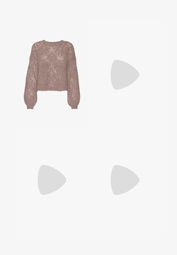 Vero Moda Striktrøje - woodrose; Sort to-delt outfit bestående af en ærmeløs, cropped top med rynk og et flagrende mini-skirt, begge lavet af et glat, strækbart stof.; Høj, mørkebrun læderstøvle med spids tå og stablet blokhæl, vist fra siden på en ensfarvet baggrund.; Gul faux-krokodille skuldertaske med struktureret design, top-håndtag, aftagelig kædetraske og dekorativ krystaldekoration på låsen.