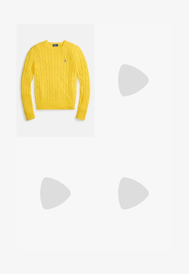 Gul kabelstrikket genser med rund hals, ribbede mansjetter og kant, med en blå brodert logo på brystet. Myk tekstur.; Lys blå, skjorte med knapper laget av bomull, med lange ermer, spiss krage og en liten brodert logo på venstre bryst.; Olivengrønne bomullsbukser med normal passform, to lommer foran og knappelukking i midjen.; Hvite lærsko, lavt design, med en glatt tekstur, rund tå, snøring foran, og en liten brodert logo på siden.