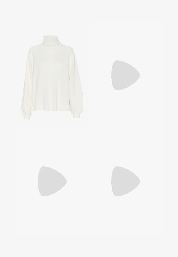 Maglione a collo alto crema con una morbida texture lavorata a maglia. Presenta maniche lunghe con polsini a coste e un design dalla vestibilità comoda.; Jeans dritti blu chiaro in denim. Presentano cinque tasche, una chiusura con bottone in metallo e leggere sfumature per aggiungere texture.; Sneaker bianche in pelle con suola in gomma texturizzata, occhielli dorati e un accento beige sul tallone. Logo GANT visibile sul lato.; Borsa a tracolla in pelle nera con design a cima arricciata, dotata di due manici corti e di una lunga tracolla regolabile. Texture liscia, forma arrotondata.
