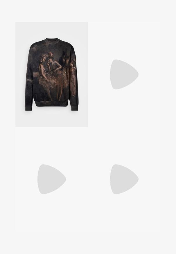 Pull noir mettant en avant un imprimé artistique de danseurs vintage en robes élégantes et chapeaux, capturé dans des tons doux et atténués.; T-shirt en coton blanc avec un logo en forme de diamant gris portant le texte "HUGO" au centre. Col rond et manches courtes.; Shorts noirs en tissu doux avec un design ajusté, dotés d'une fermeture à bouton à l'avant et de deux poches latérales. L'ourlet est légèrement retourné.; Mocassins en cuir noir avec un panneau avant texturé et des côtés lisses. Équipés d'un talon fin et d'une boucle à l'arrière pour un enfilage facile. Design classique.