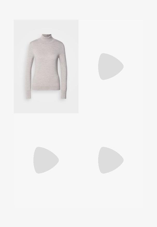 Gai pelēks augstais apkakles džemperis, kas izgatavots no mīkstas trikotāžas auduma, ar garām piedurknēm un pieguļošu siluetu, ar ribotām piedurknēm un apakšmalu.; Gaiši zilas džinsu bikses ar augstu jostasvietu, plats kāju griezumu, divām sānu kabatām un krokotā dizaina akcentiem. Mīksta tekstūra ar izdilušu apdari.; Rozā slaidu sandales ar diviem regulējamiem Velcro siksniņiem, teksturētu auduma augšdaļu un izturīgu, biezu zoli ar dziļiem protektoriem.; Melna ādas plecu soma ar mīkstu tekstūru, trīsstūra formu un regulējamu siksnu, apvienota ar gaiši zilu svītrotu krekli un baltām biksēm.