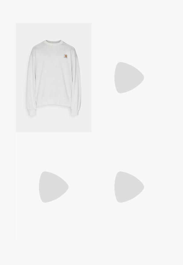 Carhartt WIP NELSON - Športni pulover - sonic silver garment dyed; Kratka majica s kratkimi rokavi v črno-beli karirasti vzorcu, z ovratnikom na gumbke, sprednjim žepom in majhno oznako na prsih.; Temno pranje denim hlače z širokim krojem, visokim pasom in petimi žepi. Imajo klasično zapiranje na gumb in zadrgo.; Črne atletske čevlje z mrežasto zgornjim delom, ojačanim prstnim delom in srebrnimi dodatki. Imajo tradicionalno vezanje in teksturirano podplat za oprijem.
