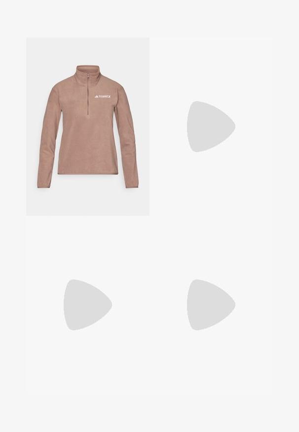 Polaire marron avec col demi-fermeture éclair, manches longues et petit logo blanc "TERREX" sur le côté gauche de la poitrine. Texture douce, design minimaliste.; T-shirt à manches courtes bleu clair en tissu doux, avec un col rond et un petit logo blanc en haut à gauche.; Pantalons d'extérieur noirs, légers, avec une taille élastique, des poches latérales et un logo sur la jambe droite supérieure. Tissu lisse et résistant à l'eau.; Chaussure de randonnée Adidas Terrex marron et noire avec Gore-Tex, semelle robuste, lacets noirs et tige en mesh pour une utilisation en plein air.
