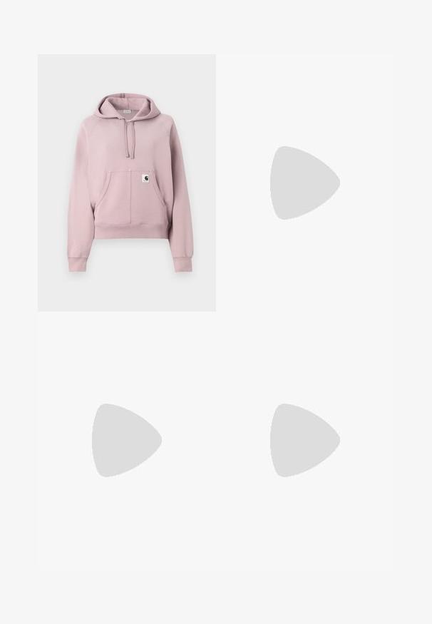 Lys rosa hettegenser laget av myk bomullsmiks, med en stor frontlomme, snøring i hetten og ribbestrikkede ermer. Enkel design med en logoetikett.; Converse FOREST ART TEE - T-shirts med print - black; Bredde ben denim jeans i mørkeblå, med høy midje, frontlommer og glidelås med metallknapp. Glatt tekstur og klassisk design.; Hvite lær sneakers med beige semsket detaljer, perforert tåboks, flate lisser og en teksturert kremfarget såle. Har subtil branding på hælen.