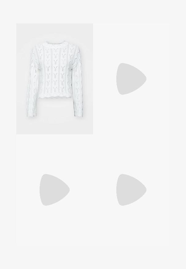 Pulover alb, tricotat, cu un design texturat și cu model. Are mâneci lungi și un tiv zimțat. Detaliile în dantelă creează o apariție ușoară.; Jeans cu picioare largi din denim negru, cu fermoar în față, design cu cinci buzunare și detalii subtile de cusătură. Textură netedă și stil casual.; Tenisi din piele patentă neagră cu trei dungi albe, șireturi negre și talpă texturată neagră, asortați cu pantaloni de culoare verde măslinie.; O pereche de ochelari de soare rectangulare cu rame translucide de un albastru deschis și lentile de culoare gri închis, având temple drepte și detalii hardware minime.