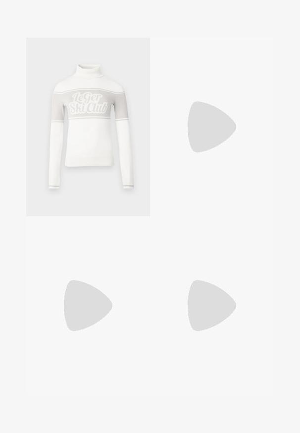 Witte coltrui met een lichtgrijze afbeelding van "Le Ger Ski Club" en grijze strepen over de borst. Geribbelde manchetten en zoom.; Zwarte minirok met een gestructureerde tailleband en een volumineus, geplooid ontwerp. Gemaakt van lichtgewicht stof, met een gladde textuur.; Zwarte laarzen tot de knie van soepel leer, met een puntige neus, een blokhak en een V-vormige uitsparing aan de bovenkant.; Geel gewatteerde jas met hoge kraag en voorzak, gecombineerd met een zwarte schoudertas met gouden hardware. Casual denim broek.