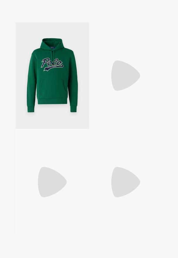 Roheline puuvillane kapuutsiga särk, mille esiküljel on suur tumesinine ja kreemivärvi "Polo" logo. Includes a kangaroo tasku ja ribadega varrukad.; Beezist pikad varrukad särk, mis on valmistatud puuvilla segust. Omab nööbid alla kaela, seitset esit nööpi ja vasakul rinnal on väike logoga brodering.; Beeži puuvillased chinosid, millel on lame eesosa, vöökohataod ja küljetaskud. Sirge jalgade disain sujuva tekstuuriga ja kerge, hingava tunnetusega.; Valged nahast tossud, madala ülaservaga disain, millel on sile tekstuur, ümar varvas, nööridega esiosa ja väike tikand logoga küljel.