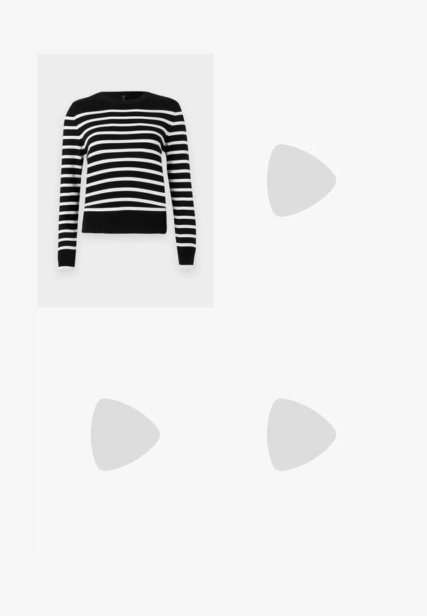 Pull rayé noir et blanc avec un col rond, des manches longues et un ourlet côtelé. En maille douce, présentant des rayures alternées larges et étroites.; Bermudas en denim bleu foncé avec une taille à cordon, comportant des passants de ceinture standard et des détails de couture visibles.; Baskets montantes en toile blanche avec semelle en caoutchouc noir, capuchon en caoutchouc à l'avant, et six œillets pour les lacets, présentant un design épuré et minimaliste.; Sac à main en cuir rouge avec un design angulaire et géométrique. Il dispose d'une seule sangle ajustable et d'une fermeture à rabat avec un detailing cousu.