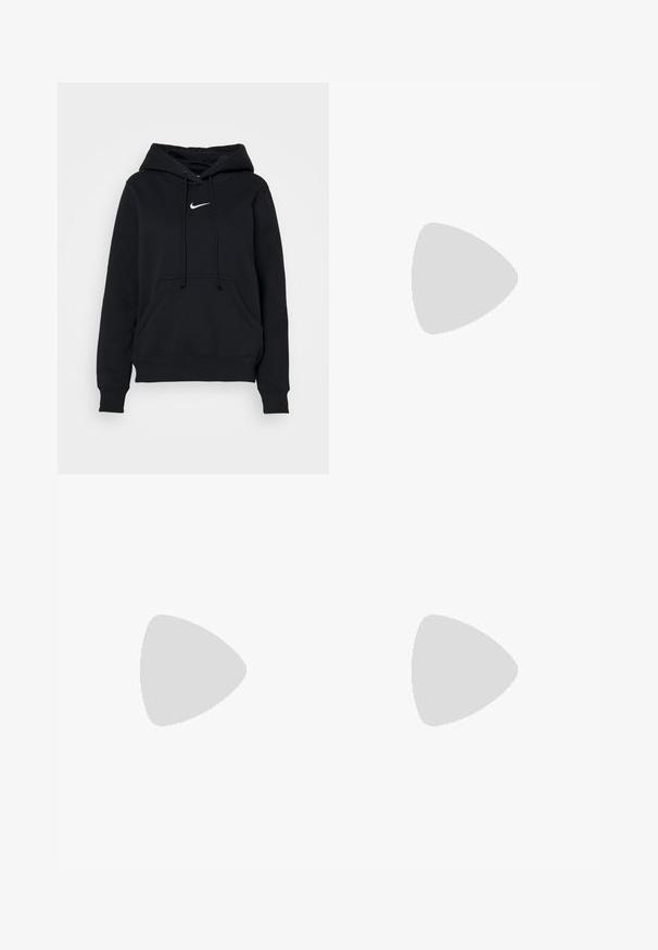 Nike Sportswear HOODIE - Luvtröja - black; Vit kjol i texturerat tyg med rynkade detaljer och volangkant. Har en utsvängd design med en figurnära midja.; Svarta läderknästövlar med fyra silverfärgade spännen, en tjock plattformssula och nitar runt vristen.; Svarta solglasögon med oval form och mörka linser. Slank plastbåge med texturerade detaljer på bågarna. Logotyp på sidan.; Svart lackläderhandväska med glänsande silverkedjehandtag, med dekorativa remmar och metalldetaljer. Snygg, böjd form.
