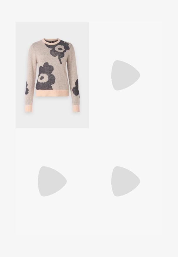 Marimekko TUNNELMA UNIKKO - Stickad tröja - light pink/dark grey; Ljusblå denim maxikjol med rak design, framknäppning och synlig sömnad. Har två framfickor.; Vita lädersneakers med en tjock vit sula, svartsuede hälaccent och präglad logotyp på sidan. Snörningsdesign med sex öglor.; Svart överdimensionerade solglasögon med geometrisk form, med mörka linser och en kontrasterande grå detalj på ramen. Logotyp på bygeln.; Silverfärgade hängande örhängen med en slät, blänkande yta. Rundad form, lätt design, med ett stift- och bakstängning.