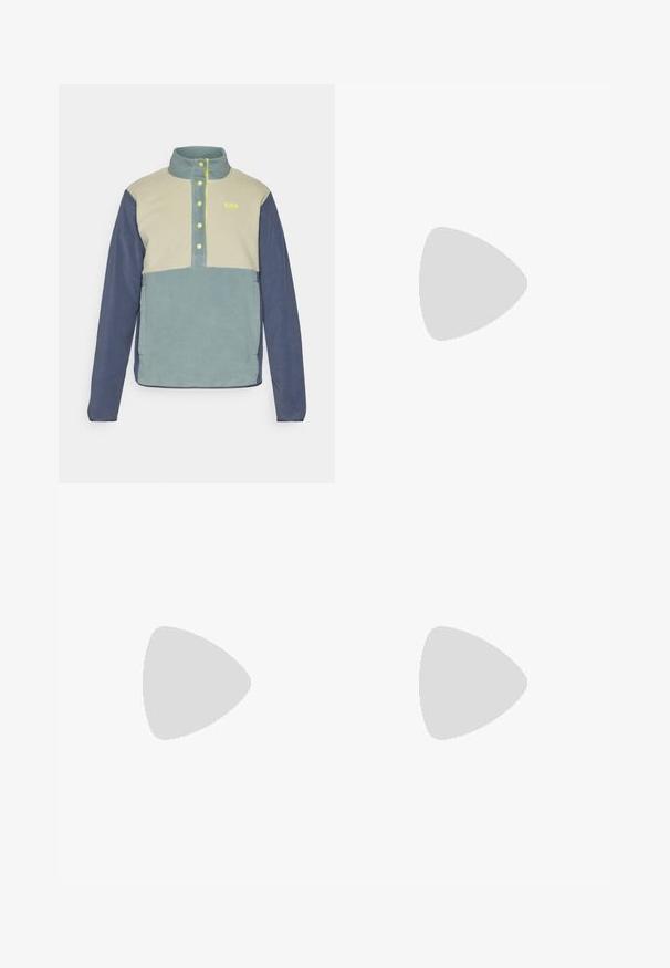 Polarowy półgolf z wysokim kołnierzem, w beżowo-niebieskie kolorowe bloki, z żółtymi guzikami oraz kieszenią na piersi do praktycznego przechowywania.; Czarny bawełniany t-shirt z krótkimi rękawami, okrągłym dekoltem i małym żółtym haftowanym wzorem na lewej piersi.; The North Face HORIZON czarny; Czarne buty do biegania po szlakach z trwałą siateczką górną, wzmocnionym czubkiem, teksturowaną gumową podeszwą oraz elastycznym systemem sznurowania dla pewnego dopasowania.