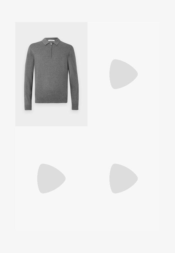 Suéter de malha cinza de mangas compridas com gola e um fecho éclair curto à frente, exposto sobre um fundo branco.; T-shirt branco de mangas curtas feito de algodão macio. Apresenta um decote redondo e uma bainha reta com detalhes mínimos.; Calças de ganga azuis de pernas largas com um efeito desbotado, design de cinco bolsos e fecho de botão. Equipadas com passantes para cinto e detalhes cosidos.; Mocassins pretos de pele com um acabamento suave, bico redondo e costura decorativa no a parte superior. Salto baixo e empilhado com um ligeiro brilho.