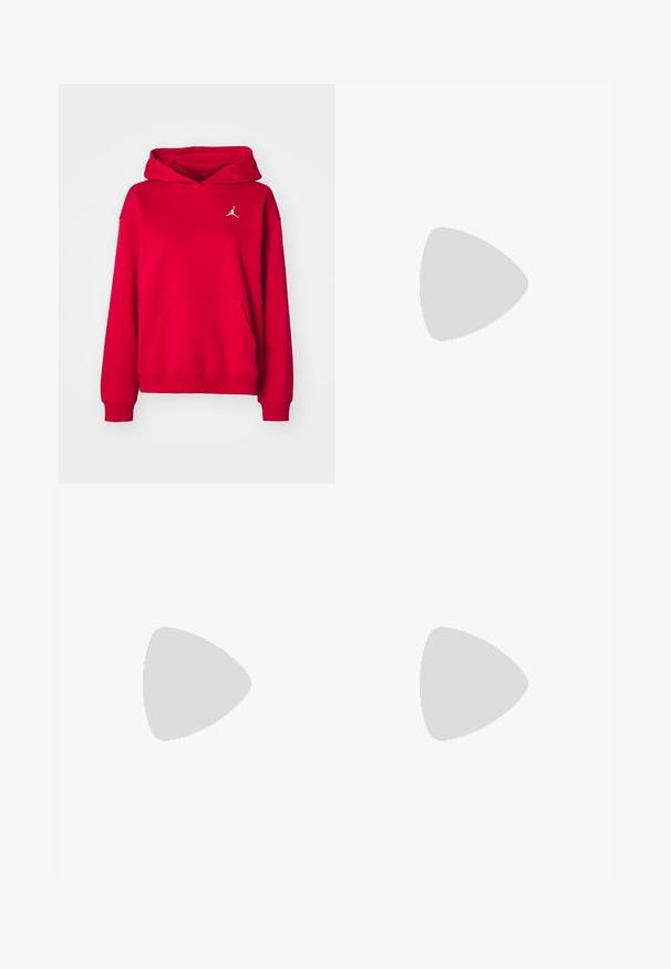 Felpa con cappuccio rossa realizzata in tessuto morbido, dotata di una tasca frontale e di un logo ricamato bianco sul petto. Polsini e orlo a coste.; Gonna di jeans scuro con vita alta, taglio dritto, tasche frontali e cuciture a vista. Presenta una chiusura con zip e bottone in vita.; Stivale in pelle nera con lacci, suola spessa e dentata, e cuciture gialle, sospeso su uno sfondo circolare giallo.; Occhiali da sole con una struttura elegante in metallo argentato, lenti grigio scuro e un design aerodinamico caratterizzato da bordi appuntiti e aste sottili.; Orecchini a cerchio in argento con un design torciglionato, caratterizzati da una finitura lucida e chiusura a perno. Misurano circa 3 cm di diametro.