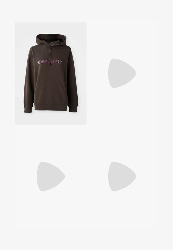 Sweat à capuche marron avec une poche kangourou à l'avant, arborant des lettres roses de la marque "carhartt". Fabriqué en tissu doux, finition texturée.; T-shirt blanc court en coton, avec des manches courtes et un col rond, orné d'un logo Nike noir sur la poitrine.; Pantalon beige clair avec taille élastique, doté de panneaux latéraux roses et de poches latérales. Texture lisse avec une coupe droite.; Pantalons larges marron avec une texture lisse et des détails sur les coutures latérales, accompagnés de baskets rétro grises et blanches avec une semelle en caoutchouc.