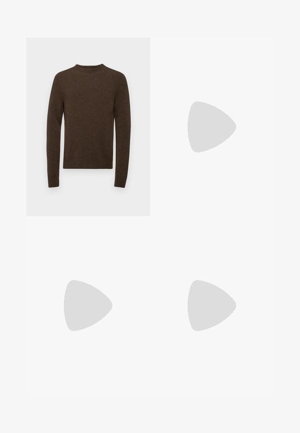 Filippa K SWEATER - Pulóver - driftwood; Fekete cargo nadrág könnyű anyagból, széles lábakkal, rugalmas derékrészsel és állítható zsinórokkal az alsó szegélynél. Két oldalsó zseb.; Fehér és fekete sportcipők sima bőrből készült felsőrésszel, texturált díszítésekkel és vastag fehér talppal. Klasszikus fűzős kivitel jellemzi.; Műanyag napszemüveg teknősbékapáncélszerű mintával, nyolcszögletű barna lencsékkel és vékony arany hardware díszítéssel a kereten.