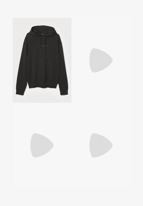 J.LINDEBERG CALLAN LOGO HOODIE - Sweatshirt - washed black; EA7 Emporio Armani Pantalon de survêtement - black; Baskets blanches avec des accents en daim, bout arrondi, lacets plats et semelle en caoutchouc crème. Présente une marque verte sur le talon.; Banane en textile noir de forme incurvée, avec un compartiment principal zippé et une poche avant, étiquette de marque embossée à l'avant.