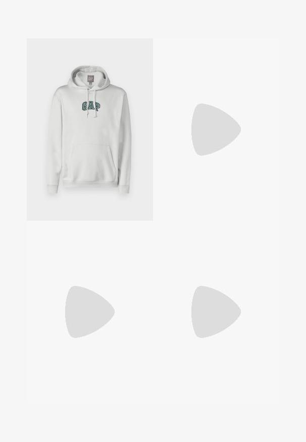 GAP TONAL ARCH - Hanorac - carls stone; Jeans din denim albastru cu picioare drepte și umplutură decolorată, având un design cu cinci buzunare, nasture metalic și bucle pentru curea. Material structurat, de greutate medie.; Sneaker alb cu accente negre și gri, având un capac de vârf gri texturat, talpă din cauciuc negru și șireturi plate albe. Design elegant, stil minimalist.; Geantă de umăr din piele neagră cu închidere cu fermoar, având un corp texturat, cusături albe și o curea cu ochiuri argintii.