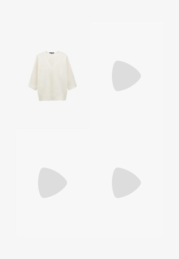 Weißer Pullover mit tiefem V-Ausschnitt, kurzen weiten Ärmeln und geripptem Saum. Hergestellt aus weichem, strukturiertem Material.; Dunkelgrüne Jeans im weit geschnittenen Style, hergestellt aus einem Baumwollgemisch. Sie verfügen über einen Frontknopfverschluss, fünf Taschen und klassische Denim-Nähte.; Schwarze Wildleder-Espadrilles mit einem dünnen Knöchelriemen, offener Zehenpartie und moderatem Blockabsatz. Glatte Textur und minimale Akzente.; Braune Ledertasche mit zwei langen Griffen, strukturierte rechteckige Form, glatte Textur und dezente Nähdetails.