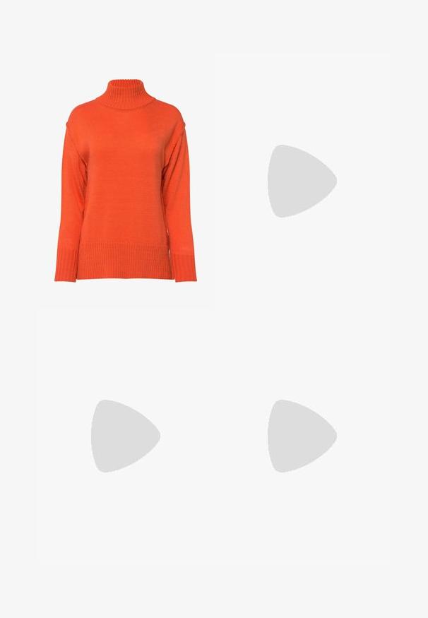 Pull col roulé en orange vif, avec une texture côtelée, des épaules tombantes et une coupe ample avec des poignets larges.; Polo Ralph Lauren HIGH RISE RELAXED STRAIGHT TROUSER - Pantalon classique - black; Sandales plates noires avec plusieurs lanières, dotées de détails en or et d'une texture lisse. Design à profil bas avec une semelle rembourrée.; Sac en cuir noir au design incurvé, avec des éléments en métal doré et une bandoulière amovible. Pull en maille grise texturée porté par-dessus un pantalon noir.