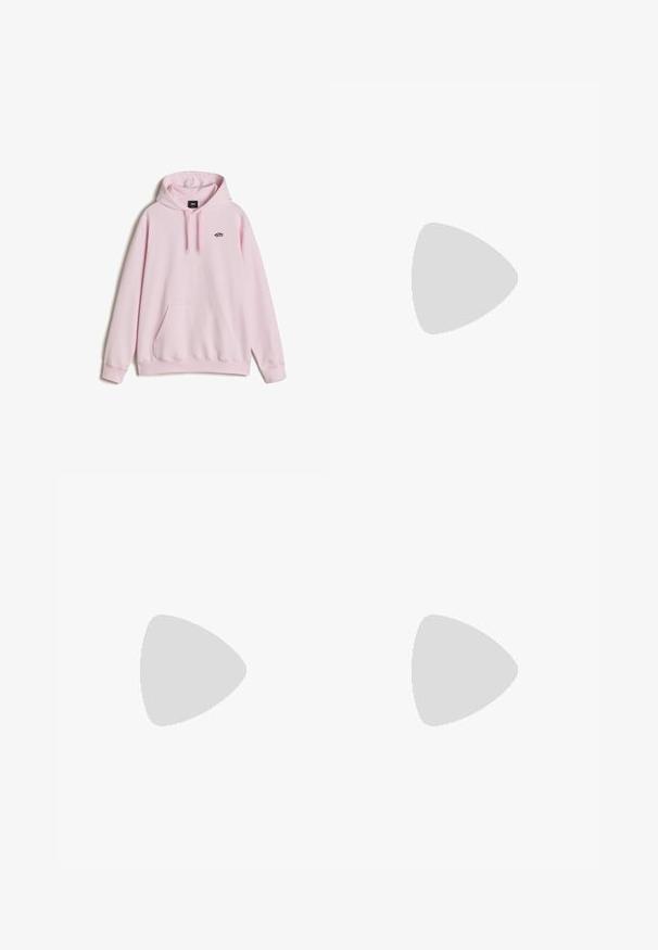 Helle rosa Kapuzenjacke, aus Baumwollmix, mit einer frontalen Kängurutasche, verstellbarem Kordelzug an der Kapuze und kleinem Logo auf der Brust. Weicher Stoff.; Weißes kurzärmeliges T-Shirt aus weicher Baumwolle, mit rundem Ausschnitt und lockerer Passform sowie geradem Saum. Keine Muster oder Akzente sichtbar.; Schwarze Sporthosen mit elastischem Bund, ausgestattet mit weißen Seitenstreifen und einem kleinen Logo. Das Material wirkt weich und leicht.; Rosa Sportschuhe mit schwarzen Streifen und Akzenten. Sie verfügen über ein strukturiertes Obermaterial, eine runde Zehenpartie und eine Gummisohle. Schnürsystem mit gepolstertem Zungenbereich.; Schwarze Umhängetasche aus strapazierfähigem Material, mit Klappenverschluss, verstellbarem Schultergurt und einem Logo-Detail auf der Vorderseite.