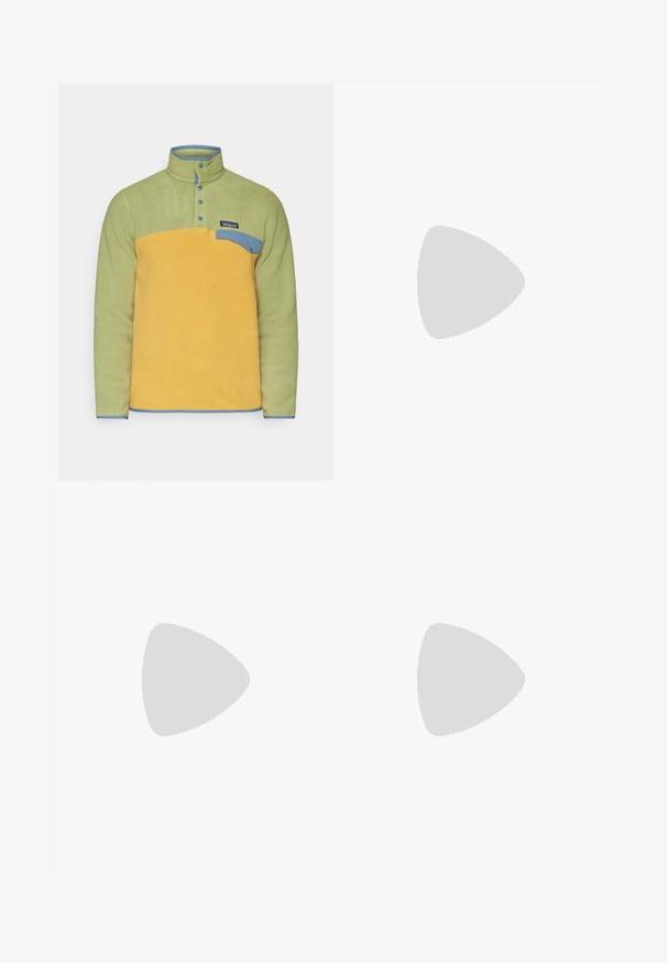 Patagonia SNAP - Fliisdžemper - pufferfish gold; Heledhalli pikkade varrukatega t-särk, mis on valmistatud pehmest, tekstureeritud kangast. Omab ümberkaela lõiget ja väikest sinist Patagonia logo rinna peal.; Hallid hallid, kergekaalulised, elastse vöökohtadega püksid, mis on varustatud reguleeritava nööriga; kitsenevad jalad; sile tekstuur; sisaldab logo detaili küljel.; Kohandatud veekindlad pruunid spordijalatsid tekstuuriga pealisega, perforatsioonidega detailid, must kandetoetav osa ja hall kummine sisetald. Paelad on metallist otstega.