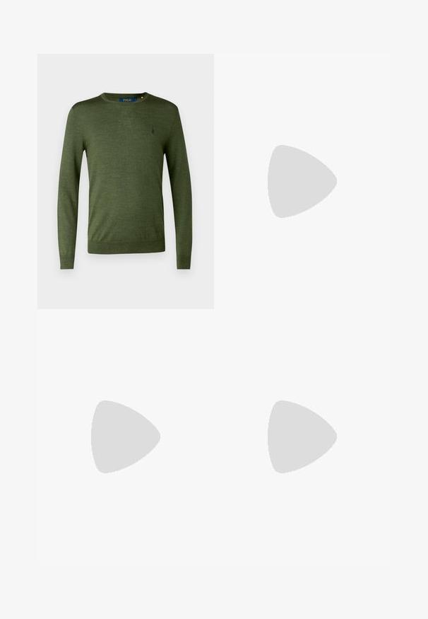 Polo Ralph Lauren SLIM FIT WASHABLE WOOL CREWNECK JUMPER  - Πουλόβερ - classic olive heather; Λευκό πουκάμισο μακριά μανίκια με κουμπιά από βαμβάκι. Διαθέτει κλασικό γιακά, κουμπιά στα μανίκια και μικρό ναυτικό κεντημένο λογότυπο στο στήθος.; Μπέζ βαμβακερό παντελόνι με ίσια γραμμή, διαθέτοντας θηλιές για ζώνη, λεία μπροστινή πλευρά και ραμμένα τελειώματα. Λείο ύφασμα και ελάχιστος σχεδιασμός.; Λευκά δερμάτινα αθλητικά παπούτσια με ομαλή υφή, στρογγυλό σχήμα, επίπεδη λαστιχένια σόλα και λευκές κορδόνες. Διαθέτουν μινιμαλιστικό σχεδιασμό και διακριτική σήμανση.