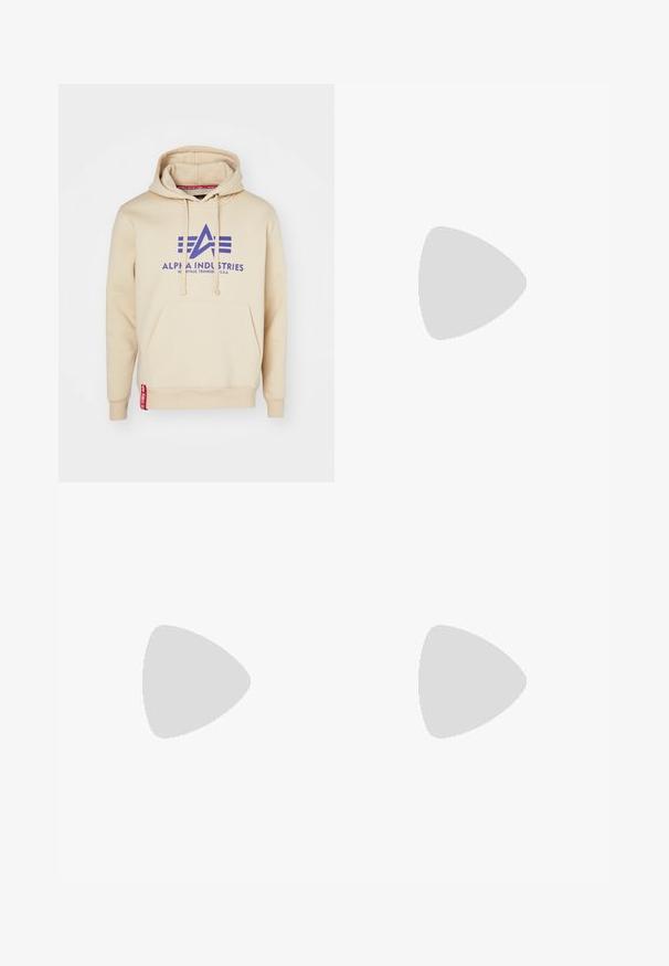 Hanorac bej cu un logo mare "Alpha Industries" de culoare purpurie și accente de design. Include o buzunar frontal și o etichetă roșie pe tiv.; Tricouri din bumbac albe, cu mâneci scurte, design cu guler rotund, textură simplă, așezate într-un rând, cu o marcă subtilă la guler.; Jeans din denim de culoare albastru deschis cu talie înaltă, design cu picioare largi și o textură ușor decolorată. Prezintă buzunare frontale și închidere cu fermoar.; Cămașă sport argintie cu o suprafață netedă și strălucitoare, logo alb pe lateral, șireturi texturate gri și talpă din cauciuc de gumă.