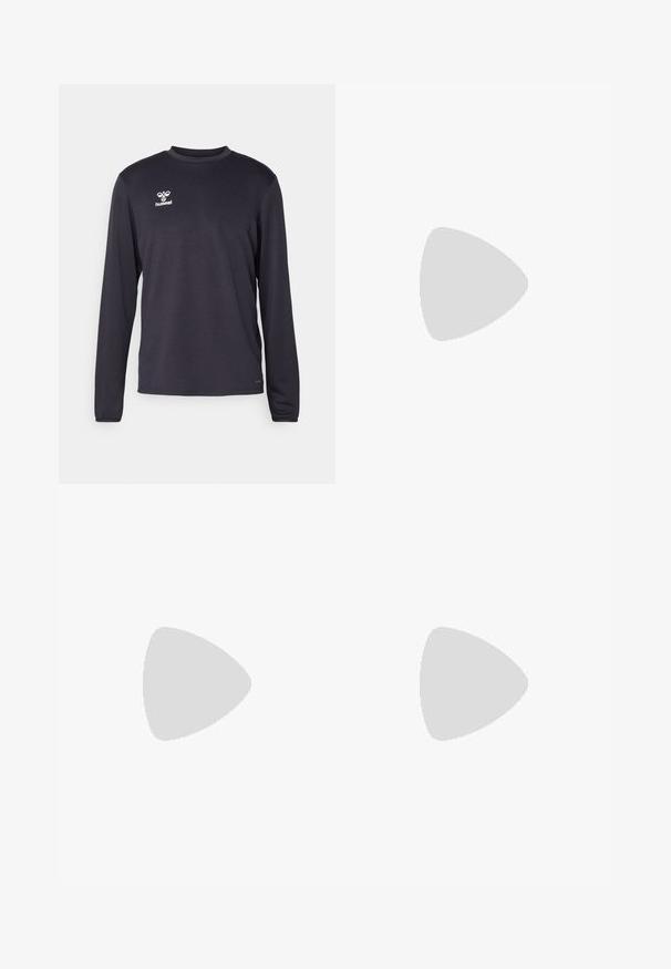 Maglia atletica nera a maniche lunghe realizzata in tessuto morbido. Presenta un collo tondo e un logo bianco sul lato sinistro del petto. Texture liscia con un design minimale.; Pantaloni shorts neri in cotone con vita elastica, tasche laterali e vestibilità comoda, caratterizzati da una texture liscia e orlo dritto.; Mocassini in pelle nera con punta rotonda, caratterizzati da un design cucito, suola piatta bassa e un battistrada in gomma testurizzata e scolpita.; Occhiali da sole in plastica nera con lenti verdi, montatura quadrata, dettaglio argento sulla parte superiore e steli con texture. Marchio indicato sulla parte interna dello stelo.
