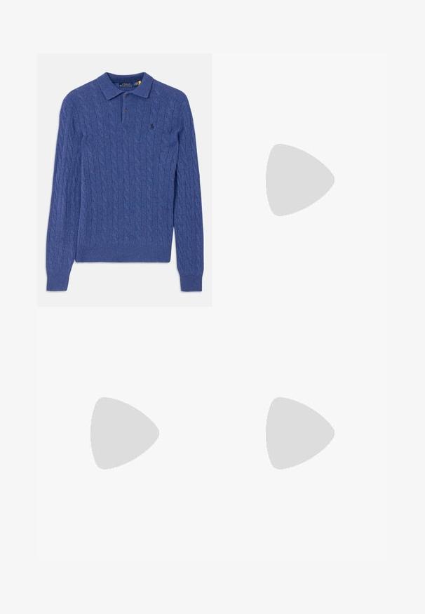 Μπλε πλεχτό πουκάμισο μακρύ μανίκι, με γιακά, τρία κουμπιά, ραμμένα μανίκια και στρίφωμα, και μικρό λογότυπο στο στήθος.; Ανοιχτό μπλε και λευκή ριγέ πουκαμίσα με κλασικό γιακά, μακριά μανίκια και μικρό κεντημένο λογότυπο στο στήθος.; Σκούρο μπλε κομμένα παντελόνια με επίπεδο μπροστινό μέρος, δύο πλαϊνές πτυχώσεις και έναν κουμπί για κλείσιμο, με λείο και υφαμένο ύφασμα.; Μπεζ σουέτ μοκασίνια με ραμμένο σχέδιο, επίπεδη καουτσούκ σόλα και μικρό λογότυπο στο πλάι. Κλασικός σχεδιασμός που φοριέται εύκολα, μαλακή υφή.