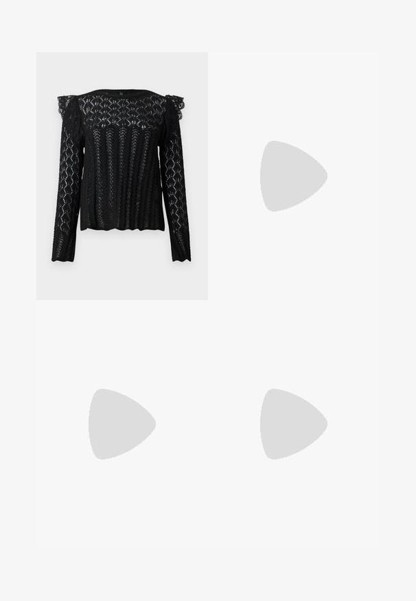 Schwarze Bluse mit langen Ärmeln aus Spitze, die mit komplexen geometrischen Mustern und Rüschendetails an den Schultern, einem gewellten Saum und Manschetten versehen ist.; Schwarzer Spitzen-Midi-Rock mit floralem Muster, gerader Schnitt und subtiler Textur, vor einem schlichten weißen Hintergrund präsentiert.; Schwarze Leder-Kniehohe Stiefel mit quadratischer Zehenform, schmalem Absatz und vertikaler Naht entlang des äußeren Schafts. Glatte Textur.; Schlangenmuster-Tasche mit einem gebogenen Griff. Hergestellt aus strukturierten, beige- und braunfarbenen Materialien, die ein markantes Diamantmuster aufweisen.