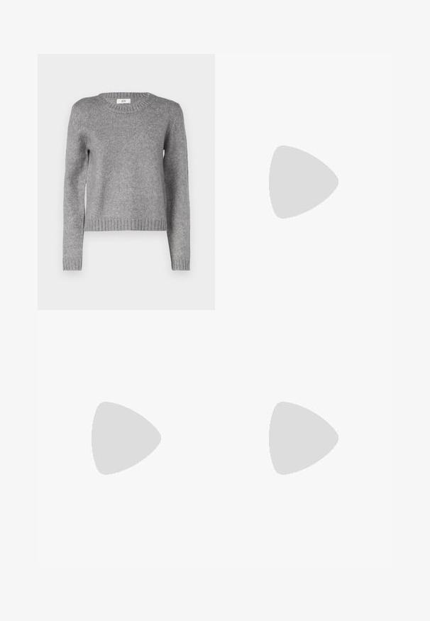 Suéter de punto gris con cuello redondo y mangas largas. Presenta un dobladillo y puños de canalé; textura suave, perfecta para superponer.; Pantalones de pana beige de corte holgado, con cinturilla ajustable, dos bolsillos frontales y textura de canalé vertical.; Zapatilla de color gris claro hecha de ante y malla, con tres franjas blancas, punta redonda y suela de goma. Acento en logo dorado cerca de los cordones.; Pendiente de metal en tono dorado con un diseño elegante y curvado. Presenta una forma puntiaguda distintiva, superficie pulida y cierre de bisagra.