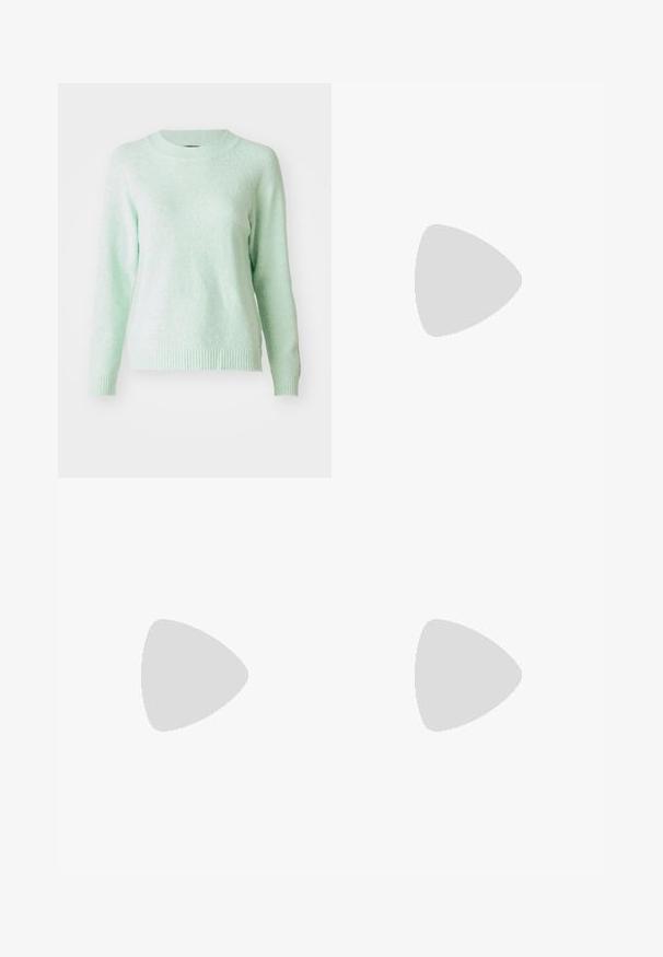 Pulover lung cu mâneci lungi, de culoare verde deschis, cu gât rotund. Textură moale, cu manșete și tiv cu dungi. Design simplu, fără modele sau embellishments.; Jeans din denim albastru, cu talie înaltă și croială largă, având o buzunar frontal, închidere cu nasture din alamă și cusături de contrast.; Pantofii sport din nubuc gri deschis, cu accente din piele albă, trei dungi albe și o talpă din cauciuc maro, având un guler căptușit pentru confort.; Ochelari de soare galbeni transparenți cu lentile turcoaz, formă pătrată și un design distinctiv al templelor unghiulare cu detalii gravate.