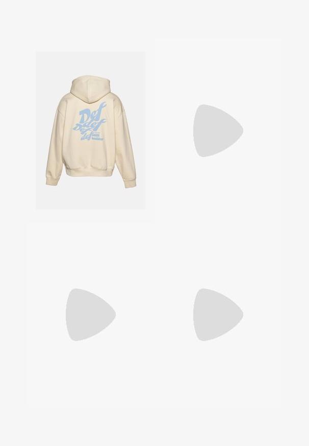 DEF Majica s kapuljačom - beige; Bijela pamučna majica s kratkim rukavima, zaobljenim izrezom, opuštenog kroja, bez vidljivih logotipa ili uzoraka. Glatka tekstura i minimalni dizajn.; Oznaka s viš jezicima, simbolima za njegu i ikonama za reciklažu, otisnuta na mekom materijalu nalik tkanini svijetle boje.; Sivi i bijeli tenisice s gornjištem od antilopa i kože, okruglim vrhom, ravnim vezicama i gumenim potplatom s dodatkom boje gume.