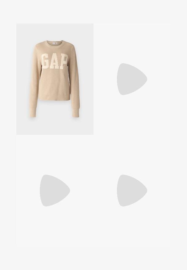 Gap Tall Strickpullover - cobblestone; Weite blaue Jeans aus Denim mit hohem Bund, ausgestattet mit Vordertaschen und einem Knopfverschluss. Glatte Textur ohne sichtbare Muster.; Weiße High-Heel-Sandale mit einem klobigen Absatz, die über ein Riemchendesign und ein Knöchelband verfügt. Glatte Textur mit einer Plattform vorne für zusätzliche Höhe.; Weiße synthetische Handtasche in dreieckiger Form, flache Vorderklappe und Schleifendetail, verstellbarer Trageriemen, glatte Textur und minimalistisches Design.