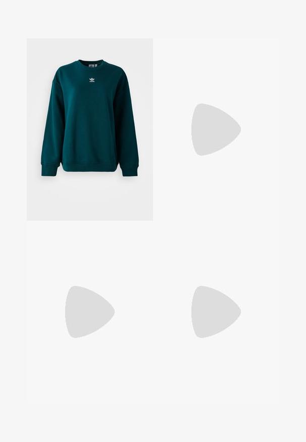 Mørkegrøn Adidas sweatshirt med lange ærmer og hvid Adidas-logo centreret på brystet, præsenteret på en hvid baggrund.; Hvid kortærmet t-shirt lavet af bomuld. Har en rund halsudskæring og et lille sort Adidas-logo på brystet. Lige skåret kant.; Lys blå vidde jeans lavet af denim. Har høj talje, fem lommer og lige pasform med minimal fading.; Sportsko med en overdel i hvid læder, grå ruskind på tåen og tre sorte striber. Har et blåt logo på tungen og en struktureret gummisål.
