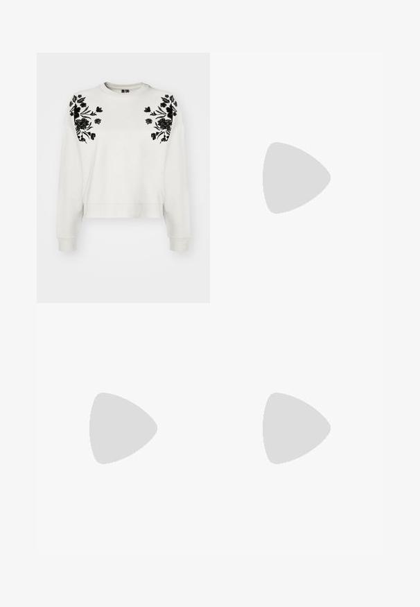 Vero Moda VMHELEN TRINA BOX - Melegítőfelső - birch/black; Sötétkék denim széles lábú farmernadrág. Öt zsebbel, övhurkokkal és nyers szegéllyel az alján, amelyen látható varrási részletek találhatók.; Ezüst platform szandál széles lábujj pánttal, csatos bokapánttal és vastag sarokkal. Simas fényes felület és lapos talpdesing.; Ezüst fém szív alakú kézi táska dupla fogantyúval, láncos pánttal és sima felülettel. Fém hardverrel és varrott szélekkel rendelkezik.