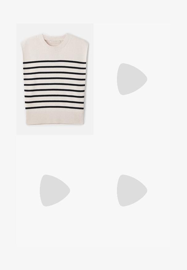 Vanessa Bruno CASSANDRA - Pullover - ecru/marine; Pantalons larges marron foncé à taille haute, avec des plis soigneusement marqués, une texture lisse et une coupe ajustée.; Bottines noires en cuir brillant avec un nez pointu et un talon large et carré. Présente une texture lisse et un design minimaliste.; Sac en cuir noir porté en travers avec deux poches avant, boucles dorées, fermeture zippée et une sangle fine. Surface texturée et forme rectangulaire compacte.