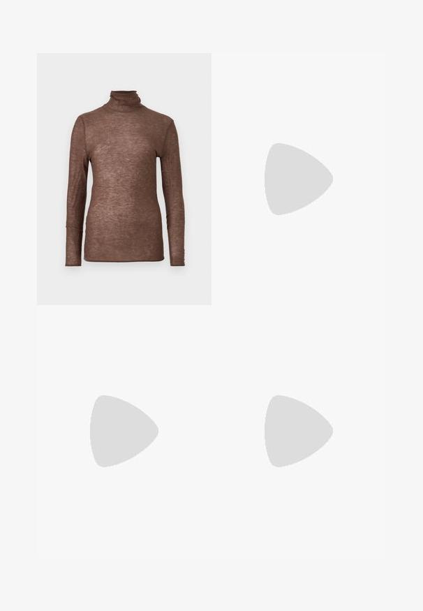 Καφέ μακρυμάνικη μπλούζα με ζιβάγκο σε εφαρμοστή γραμμή, φτιαγμένη από απαλό ύφασμα, με διακριτά μεταλλικά στίγματα σε όλη την επιφάνεια.; Κοντή πλισέ λευκή φούστα με μαύρη ελαστική ζώνη που φέρει το λογότυπο "LACOSTE". Σχεδίαση μεσαίου μήκους με μαλακή υφή.; Λευκά δερμάτινα αθλητικά παπούτσια με χοντρή λευκή σόλα, μαύρη σουέτ λεπτομέρεια στην φτέρνα και ανάγλυφο λογότυπο στο πλάι. Σχέδιο με κορδόνια και έξι θηλιές.; Μαύρα υπερμεγέθη γυαλιά ηλίου με γεωμετρικό σχήμα, διαθέτοντας σκούρους φακούς και αντίθεση γκρίζα λεπτομέρεια στη σκελετό. Λογότυπο στον βραχίονα.