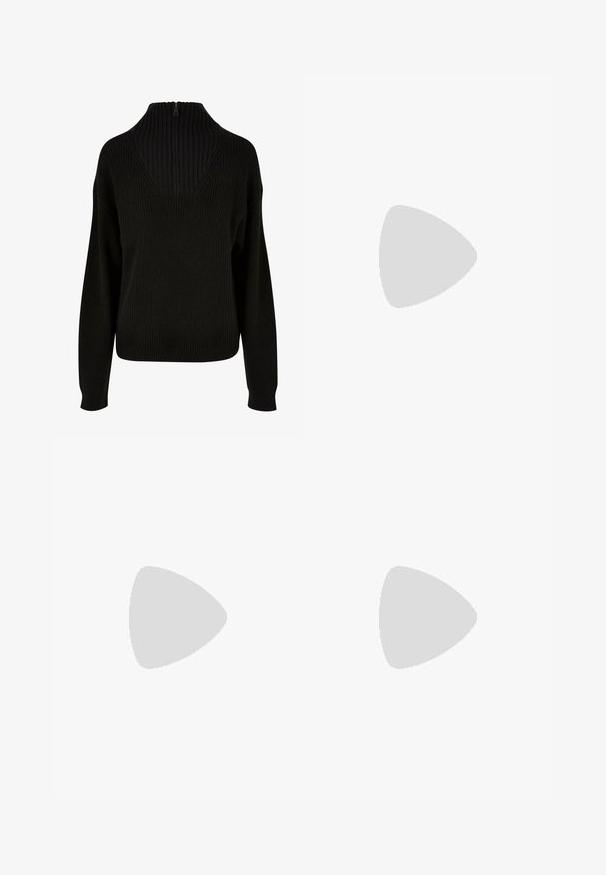 Zwarte gebreide trui met een hoge geribbelde kraag, diepe V-rug, verlaagde schouders en een losse pasvorm. Bevat een rits bij de nek.; Bershka WIDE - Broek - black; Bershka Sandalen met hoge hak - black; Bruine leren schoudertas met een gebogen vorm, gouden hardware en een gespaccent. Bevat een afneembare schouderriem.