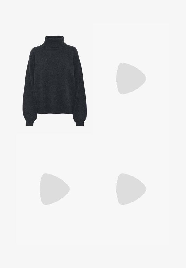 Gestuz MANZI ROLLNECK - Striktrøje - deep graphite; Lysblå denim bukser med vid ben, høj talje, knap- og lynlåslukning samt snoretræk i taljen. Raflet kant.; Sorte læder loafers med en rund tå, dekorativ frynse og gyldne hardware detaljer. Tykt gummisåle for ekstra greb og holdbarhed.; Sorte solbriller med ovale linser, blank plastikramme og slanke arme. Har Ray-Ban-logo i hvid på siden.; Sort læderhåndvask med en struktureret form, en glat overflade og en enkelt skulderrem. Har et subtilt, rundet klapdesign.; Fire sølv ringe med forskellige designs: snoet band, lagdelte kurver, delikate krystaller og et glat band med små detaljer.