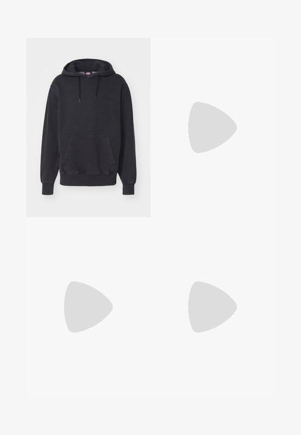 Black hooded sweatshirt made of cotton blend fabric, featuring a front kangaroo pocket and ribbed cuffs and hem. Subtle logo on chest.; Brown checkered pants with elastic waistband and drawstring. The pattern features blue and dark brown squares, lightweight fabric, wide-leg design.; Black sneakers with suede and leather material, featuring a blue logo and brown rubber sole. Paired with gray socks and corduroy pants.; Multi-layered necklace featuring silver chains and pearl beads with charms, including keys and a square pendant. Smooth texture with shiny finish.