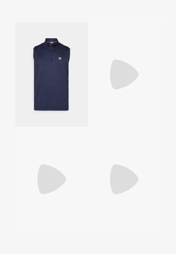 Laivaliivaton polo pimeänsinisenä, jossa on vetoketju kauluksessa, kudottu materiaali ja pieni punavalkoinen logo vasemmassa rinnassa.; Harmaat raidalliset housut, joissa on leveä lahjeosa, etupuolella on laskokset ja sileä pinta. Ei näkyvää metalliosaa tai koristeita.; Valkoinen nahkainen nilkkuri mustalla pehmustetulla kauluksella, kultaisilla metallisilla rei'illä, valkoisella ompeluksella ja jykevällä kumipohjalla, jossa on selvästi näkyvät urat.; Vesipitävä musta neliskulmainen quartz-kello, jossa on hopeanvärinen ruostumaton teräsranneke, analogiset viisarit ja digitaalinen näyttö.