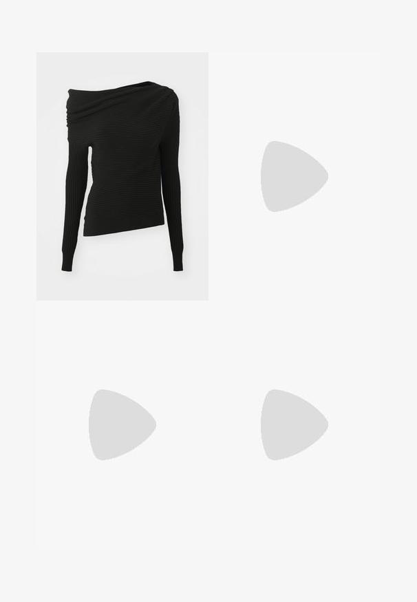 Haut noir à manches longues avec texture côtelée. Design asymétrique avec une épaule drapée. Silhouette ajustée et ourlet droit.; Jupe noire, longueur cheville en tissu léger. Dotée d'une taille froncée avec un cordon de serrage pour un ajustement réglable et d'une silhouette évasée.; Sandale en cuir noir avec un bout carré, des fines lanières, une bride de cheville ajustable et un petit talon. Présente un petit accent doré sur la lanière.; Sac à main en cuir noir embossé en crocodile avec un design structuré, une poignée supérieure, une bandoulière ajustable et un détail de logo en avant bien visible.