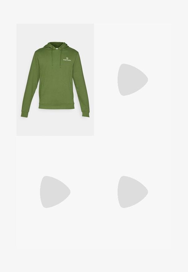 Grønn hettegenser laget av mykt stoff, med snor i hetten, kengurulomme og et lite logo på brystet. Enkelt design og tekstur.; Svart bomulls T-skjorte med rund hals, korte ermer, og en liten grønn krokodille-logo på venstre bryst. Glatt tekstur, uformelt design.; Hvite joggebukser med elastisk midje, med svarte sidestriper og mansjetter. Laget av myk stoff med en glatt tekstur.; Svart idrettssko med teksturert overdel, tre horisontale striper, og en hvit såle med mønstret gummibunn. Lettvekts og strømlinjeformet design.
