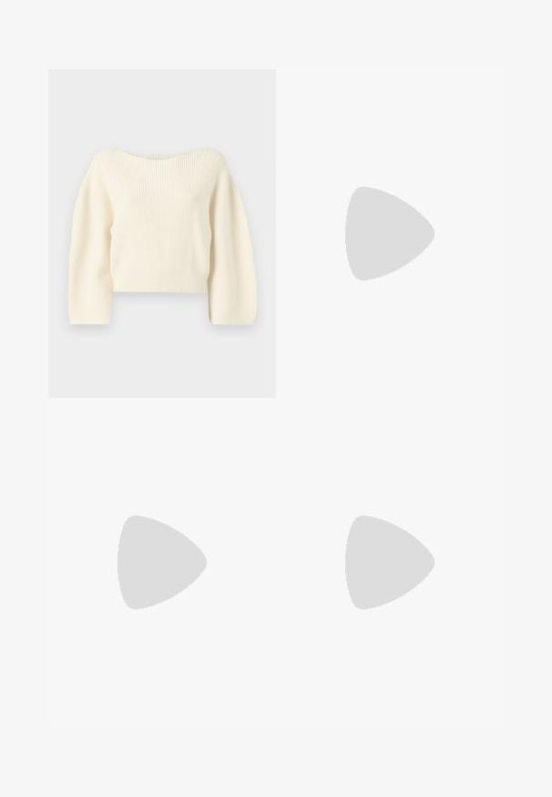 Krém színű bordázott kötött cropped pulóver széles nyakkal és hosszú ujjal. Sima textúra, illeszkedő szegéllyel.; Fekete szövetből készült, bőszárú nadrág, magas derékkal, elülső gyűrődéssel és diszkrét zsebekkel. Simább textúra, tiszta kidolgozással.; Fekete lakk bőr szandálkés magas sarkú cipő, hegyes orral és geometrikus tömbsarkakkal. Karcsú, minimalista dizájn és sima textúra jellemzi.; Barna bőr keresztbody táska ívelt formával, aranyszínű fémrészekkel és csat díszítéssel. Levehető vállpánttal rendelkezik.