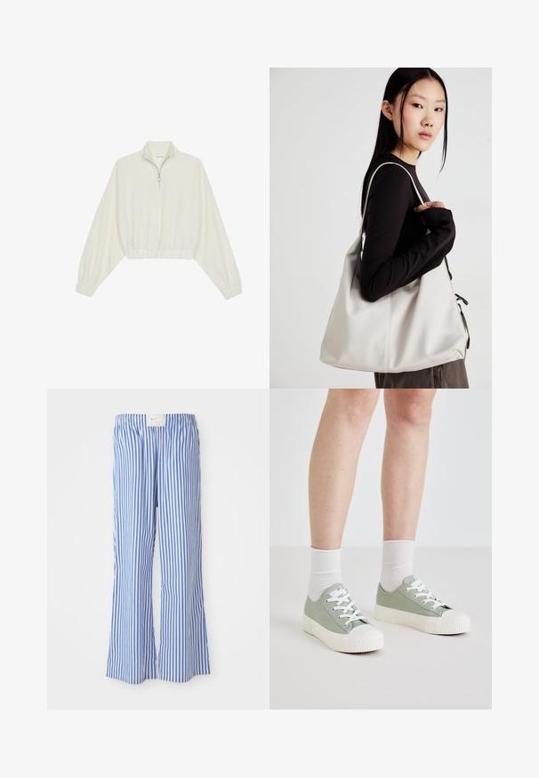 Krém színű, rövidített pulóver, magas gallérral, félig cipzáros záródással, elasztikus derék- és ujjakrésszel, sima textúrával és minimalista dizájnnal.; Kék és fehér csíkos, laza fazonú nadrág, könnyű anyagból készült, rugalmas derékpánttal és diszkrét logócímkével.; Világoszöld vászon tornacipő fehér gumitalppal és fűzőkkel. Kerek orrú, texturált fehér talppal rendelkező. Fehér zoknikkal kísérve.; Puha anyagból készült bézs kézitáska, laza dizájnnal, varrott részletekkel és két vállpánttal. Mindennapi használatra alkalmas.