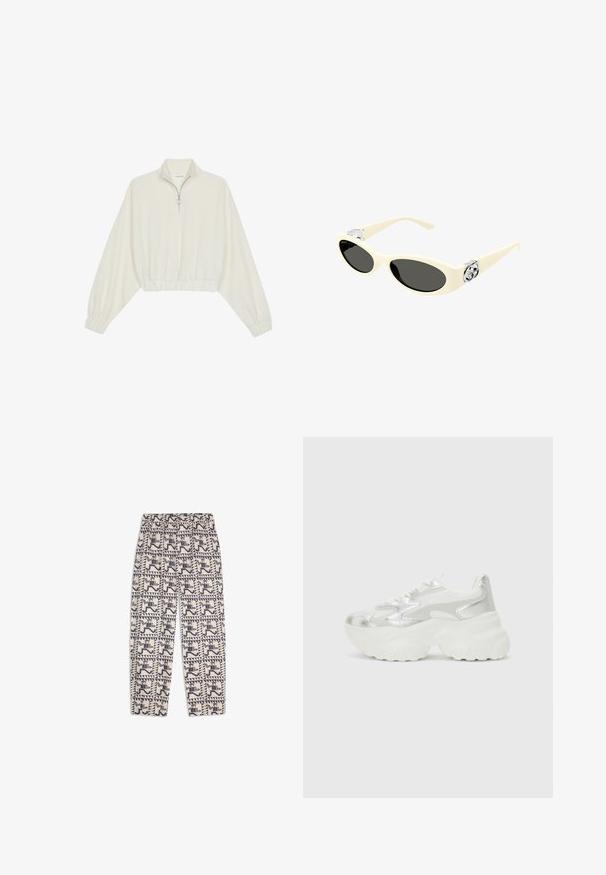 Zkrátený pulover z krémového materiálu, s vysokým golierom, polovičným zipsom, elastickým lemom a manžetami, s hladkou textúrou a minimalistickým dizajnom.; Béžové nohavice s elastickým pásom, zapínaním na gombík a čiernym geometrickým vzorom s stylizovanými bežiacimi postavami v štvorcoch.; Strieborná teniska s textúrovaným sieťovinovým zvrškom a iridescentnými akcentmi, s robustnou bielou podrážkou a šnurovaním.; Krémové slnečné okuliare s oválnymi šošovkami, čiernym zafarbením a kovovými logovými akcentmi na spánkoch. Hladká textúra, dizajn v štýle mačacích očí.